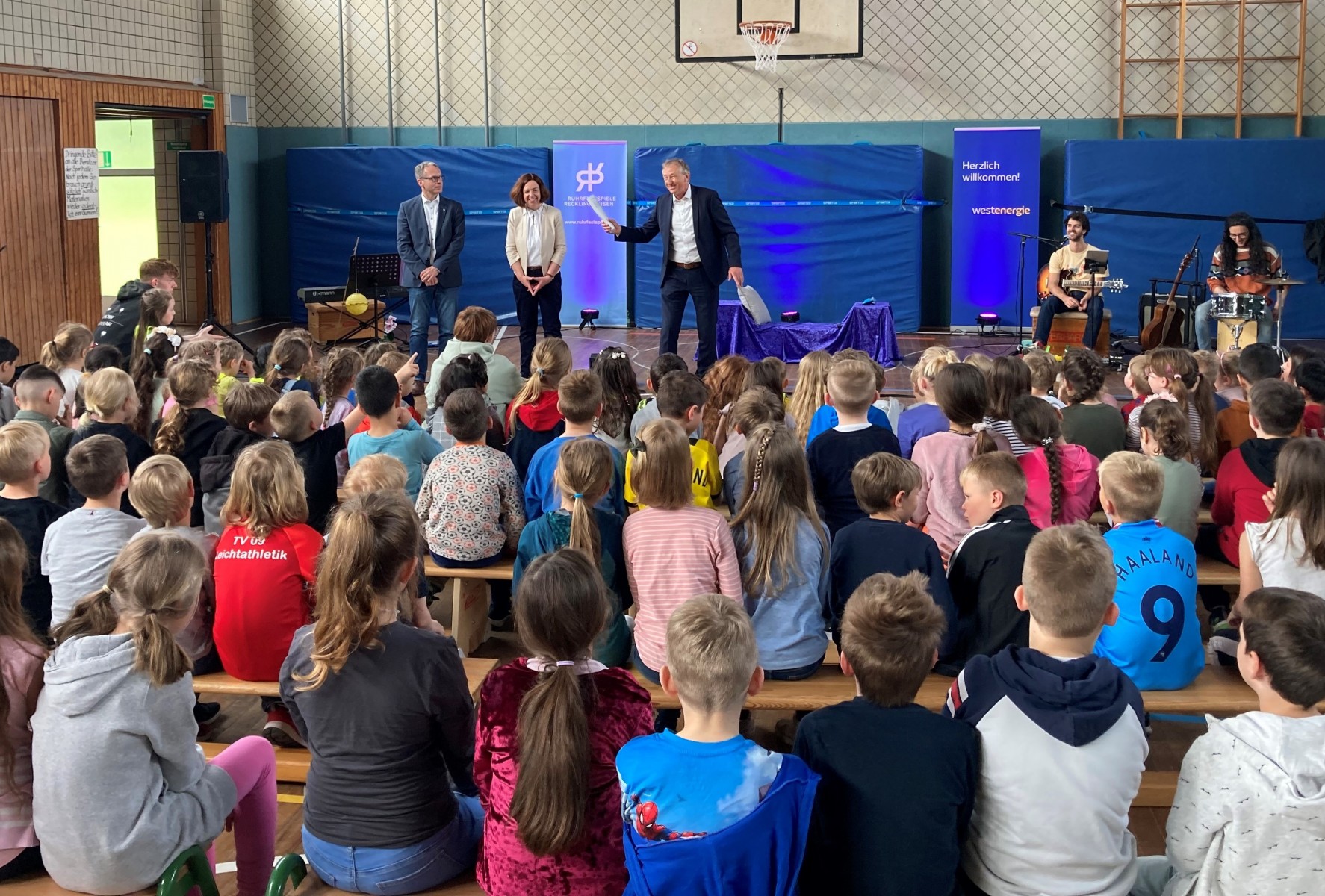 1920_230508kindertheatermobildattelni.jpg