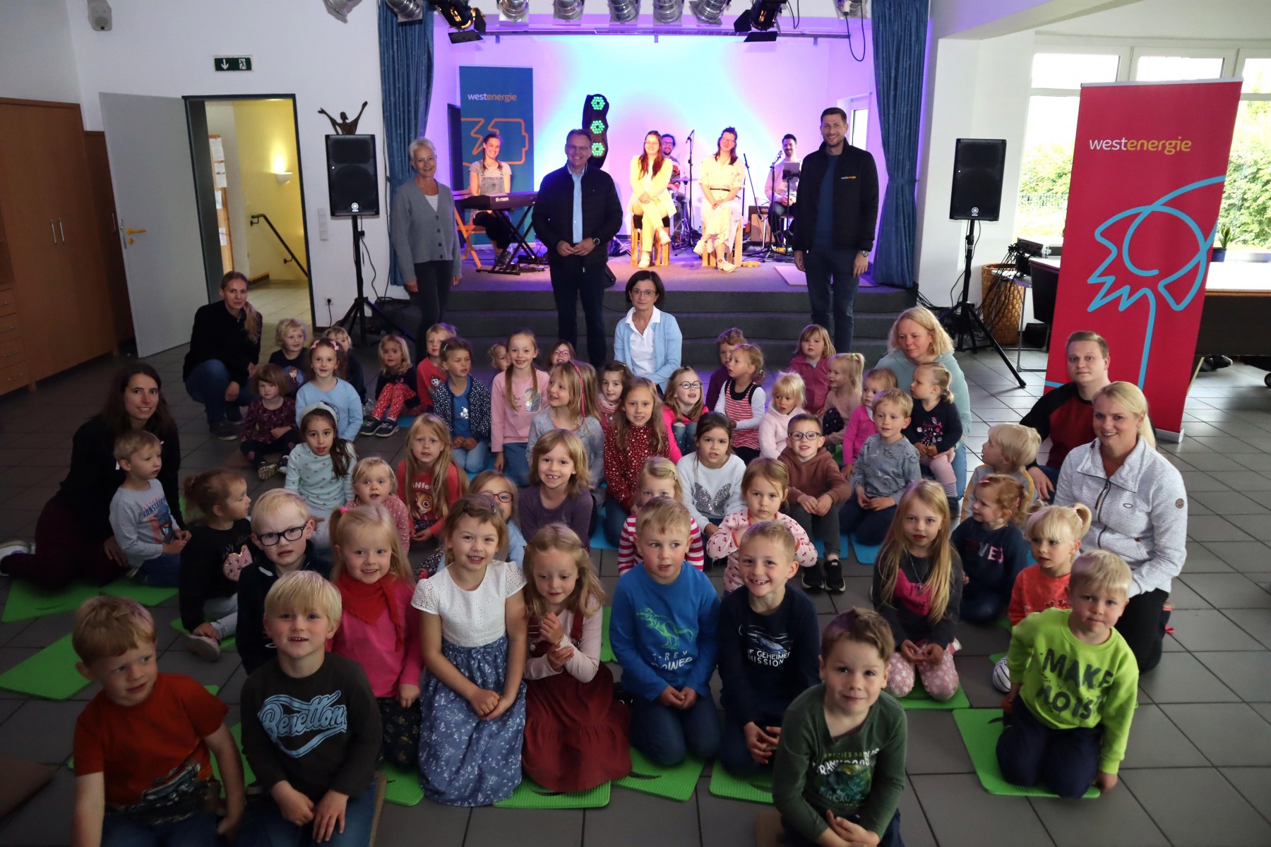 1920_220531kindertheatermobilselm.jpg