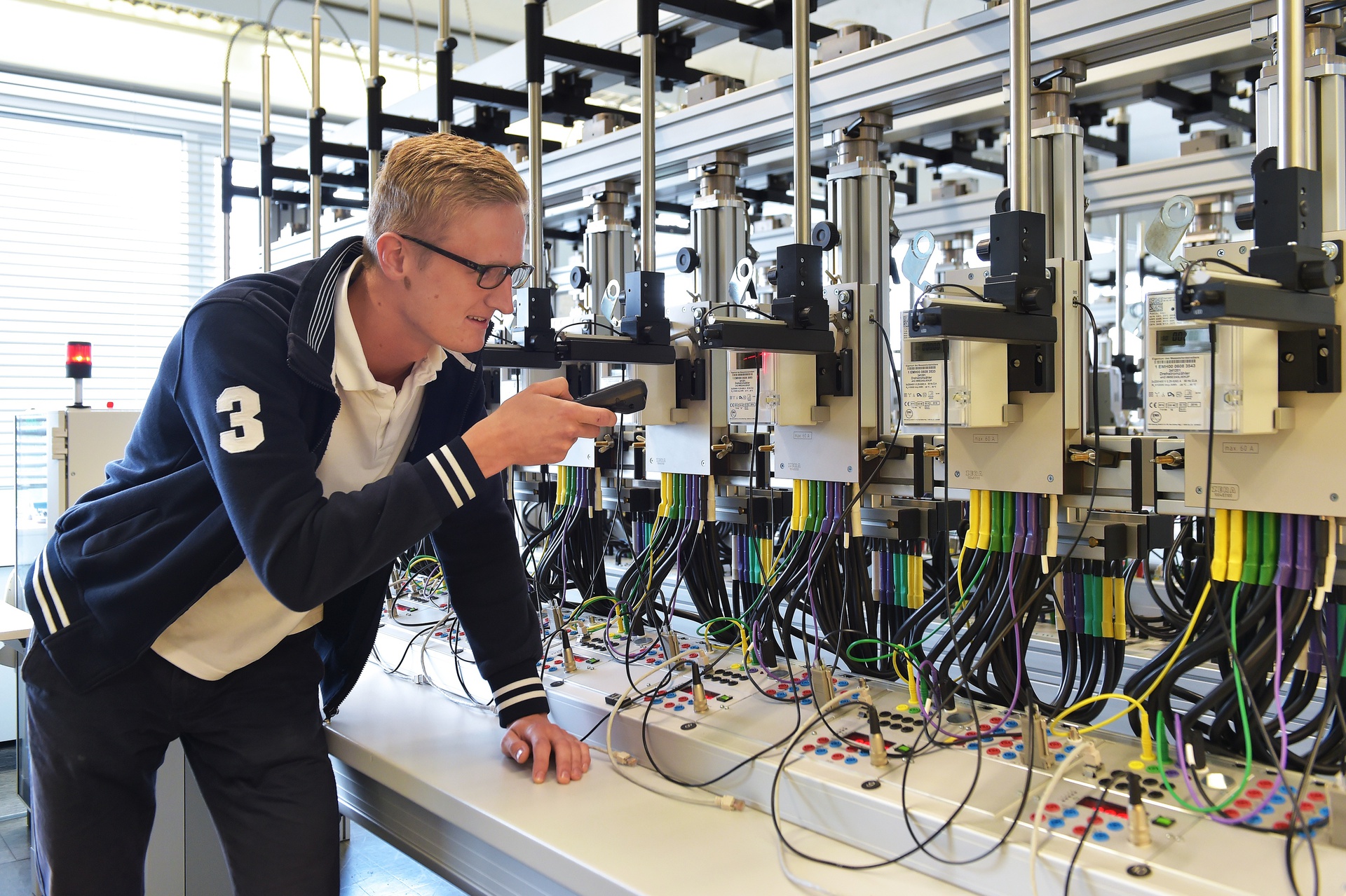 1920_innogymeteringstichprobenverfahrenstrom2-841888.jpg