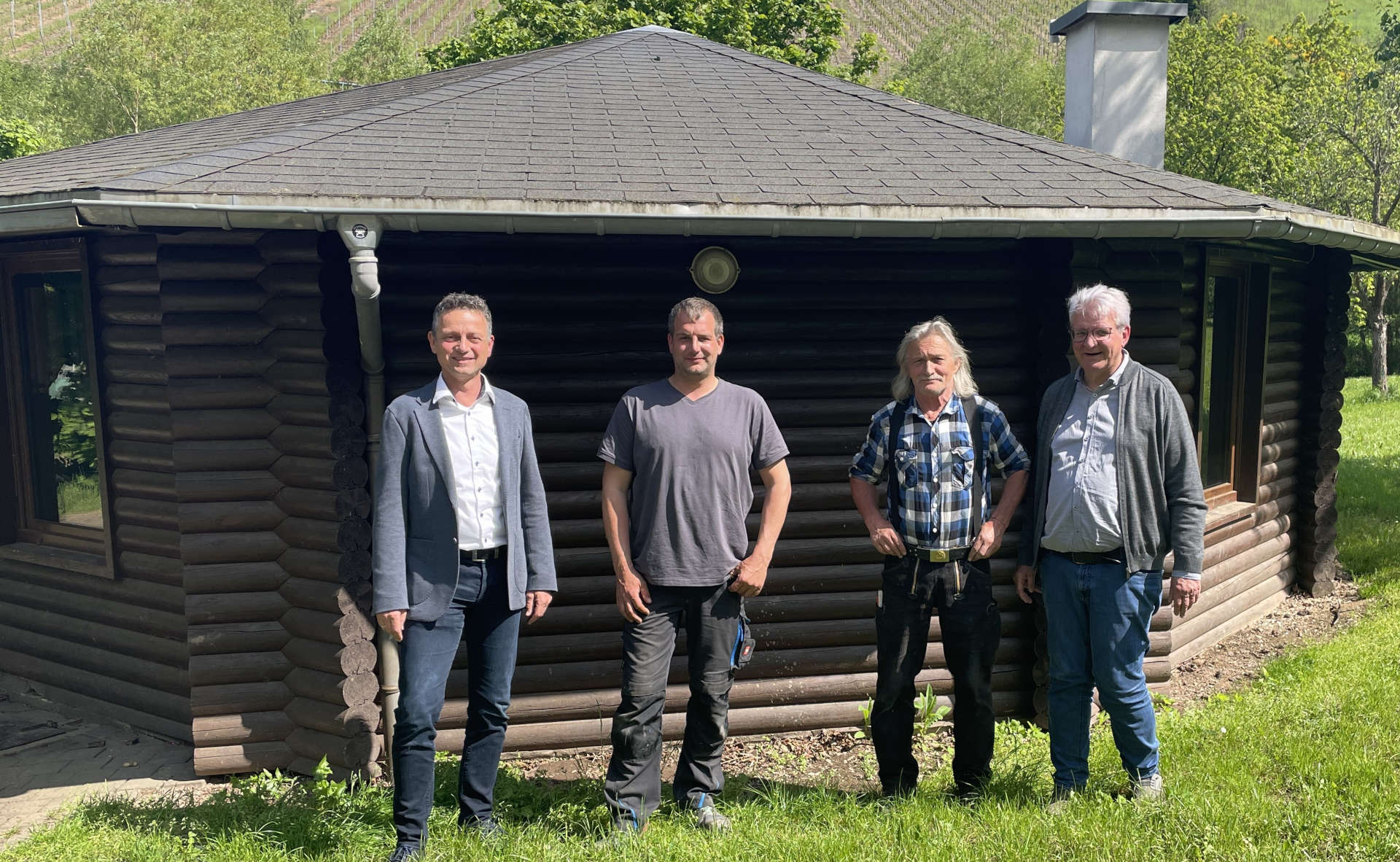 Grillhütte Leiwen.jpg