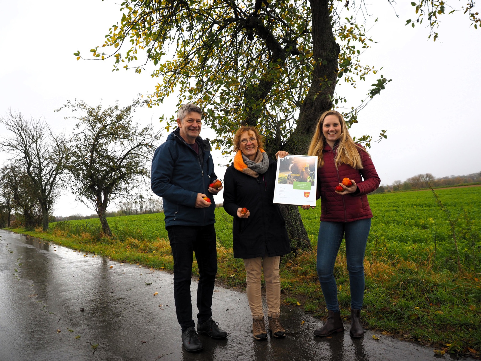1920_231115pressefotoklimaschutzpreisnieheim.jpg