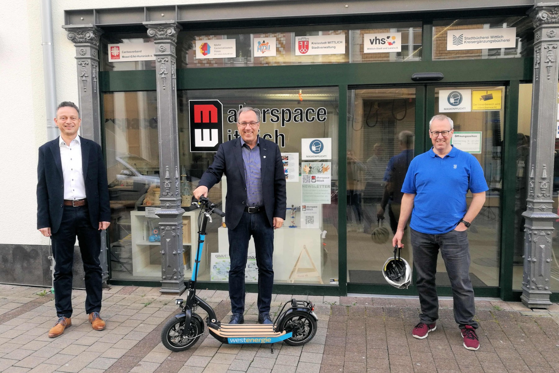 1920_220413-foto-westenergie-bernkastel-wittlich-e-scooter.jpg